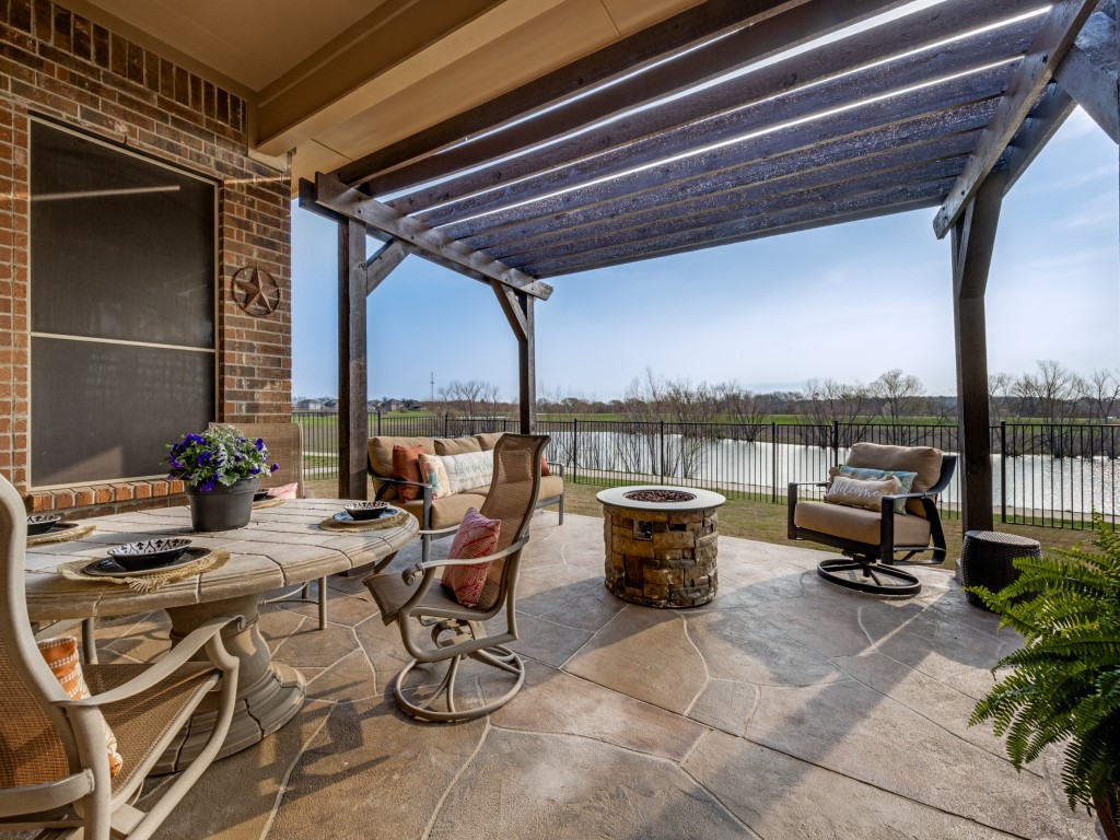 4612 Brookside Drive Denton TX 76226