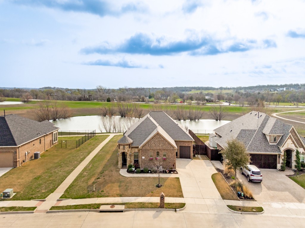 4612 Brookside Drive Denton TX 76226