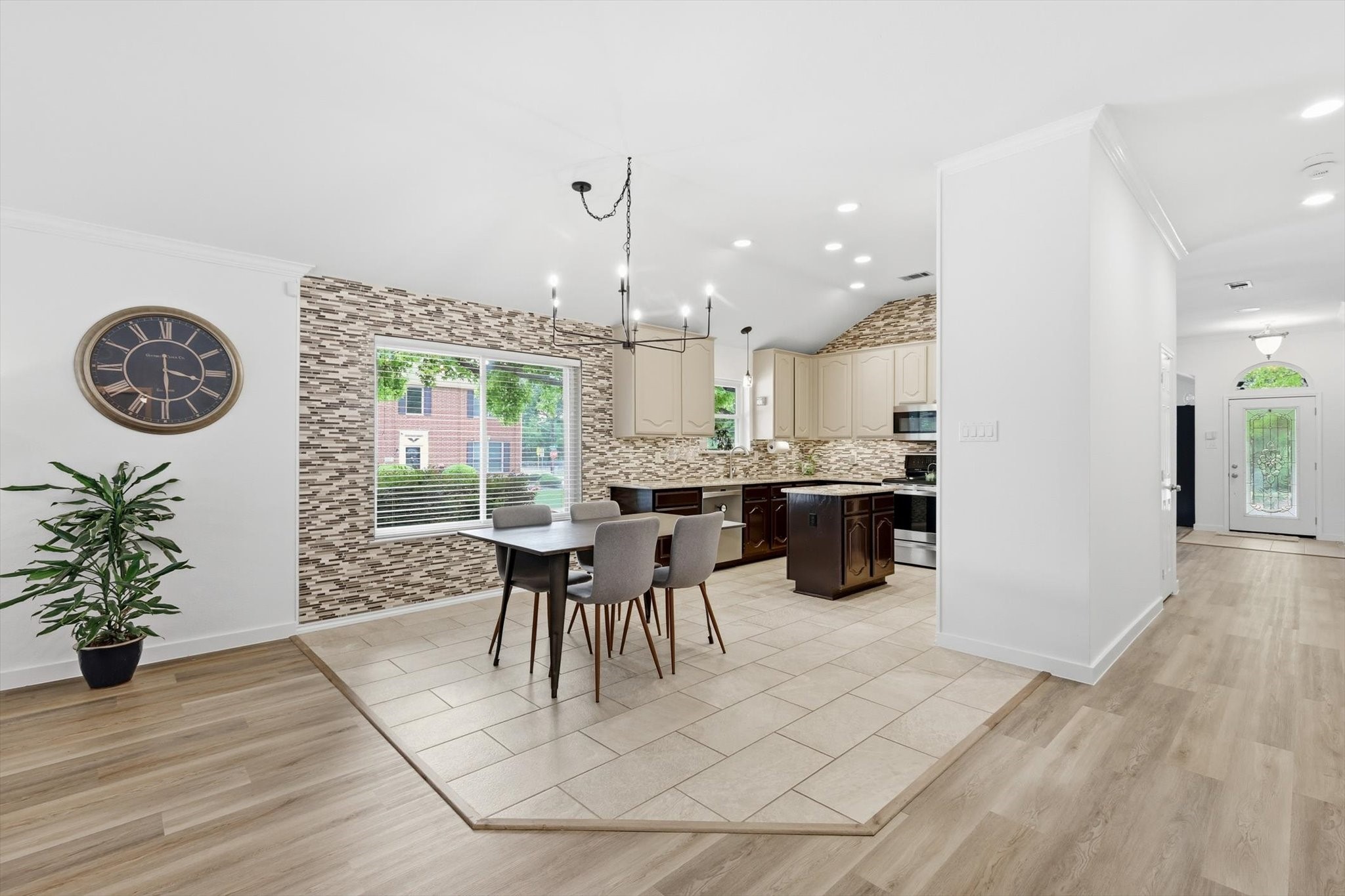 3424 Briargrove Lane Dallas TX 75287