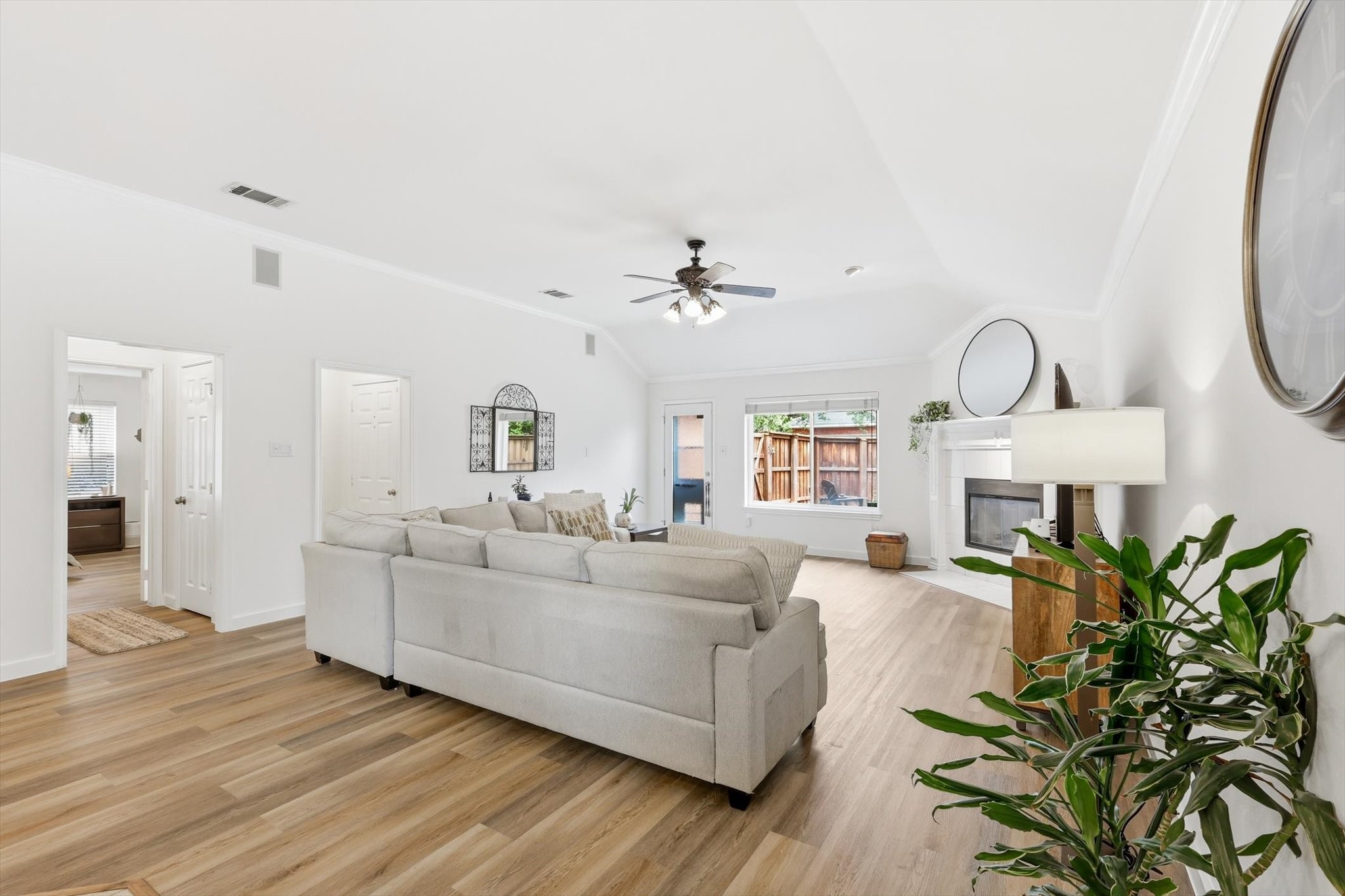 3424 Briargrove Lane Dallas TX 75287