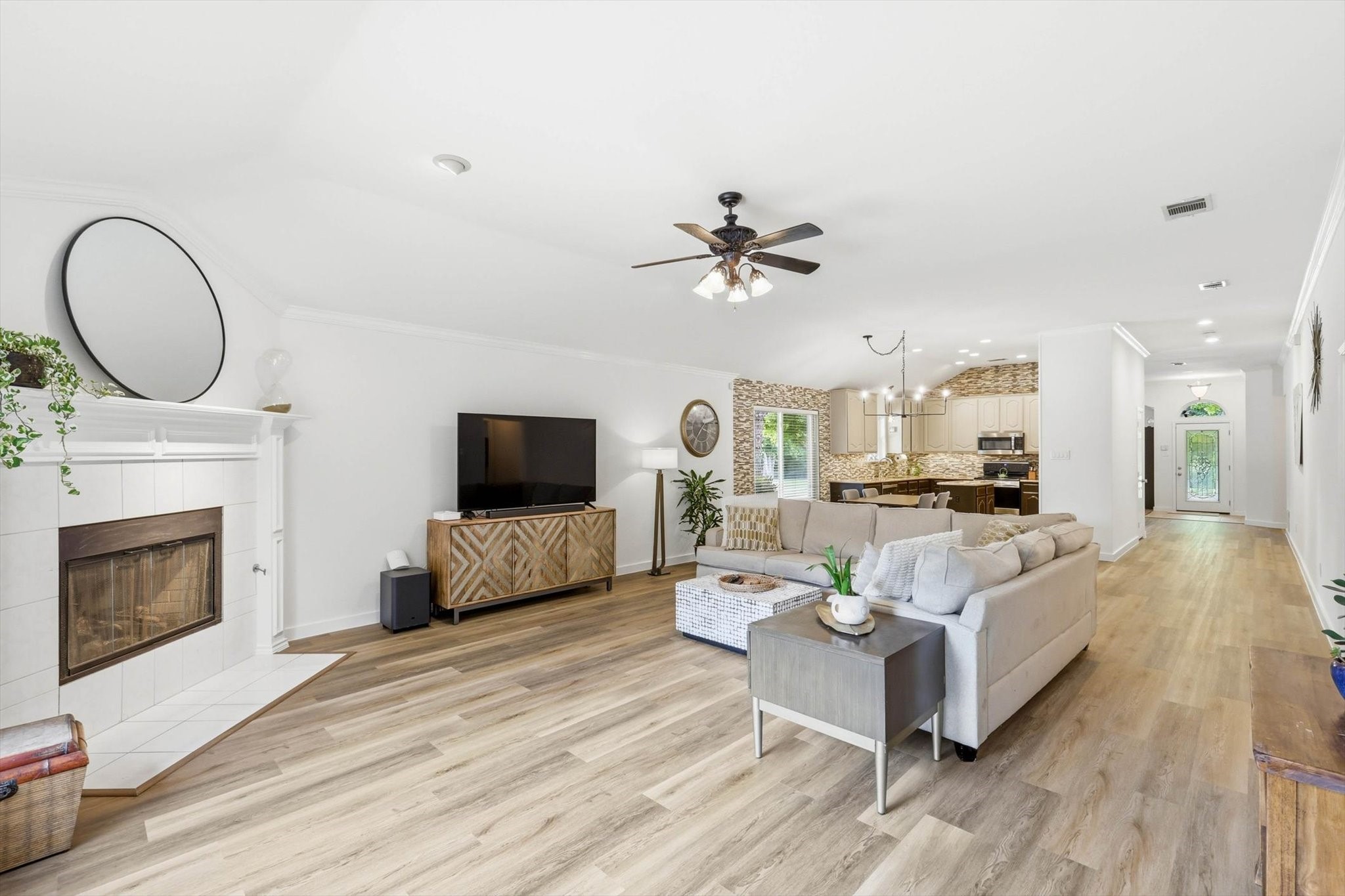 3424 Briargrove Lane Dallas TX 75287