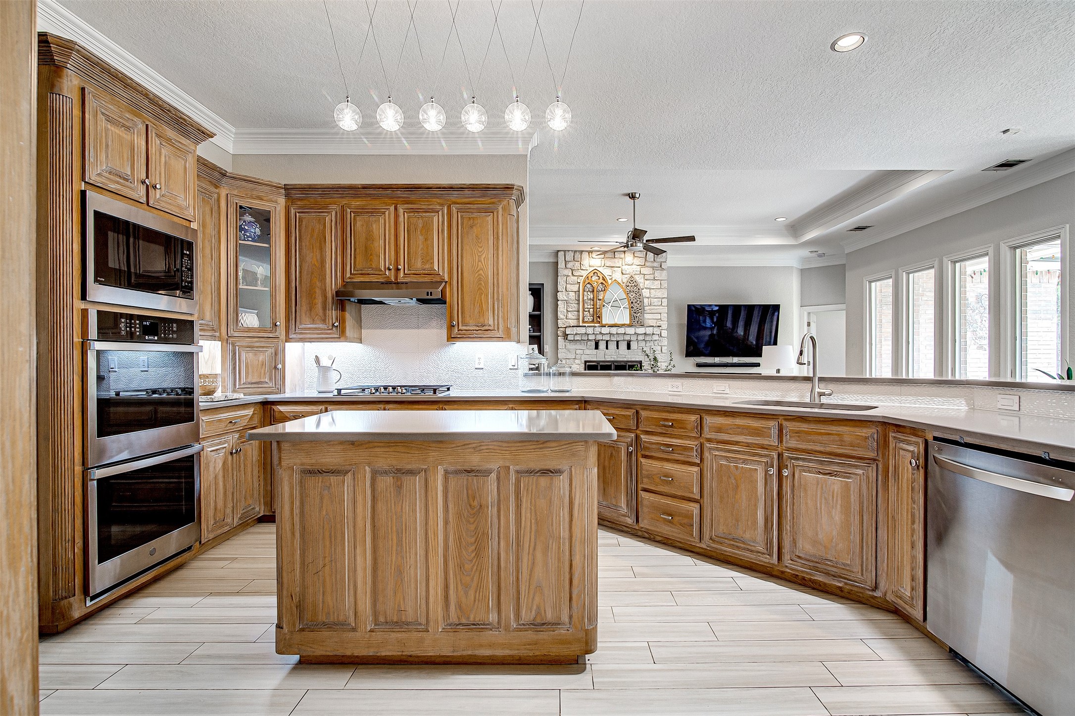 2008 Cains Lane Mansfield TX 76063