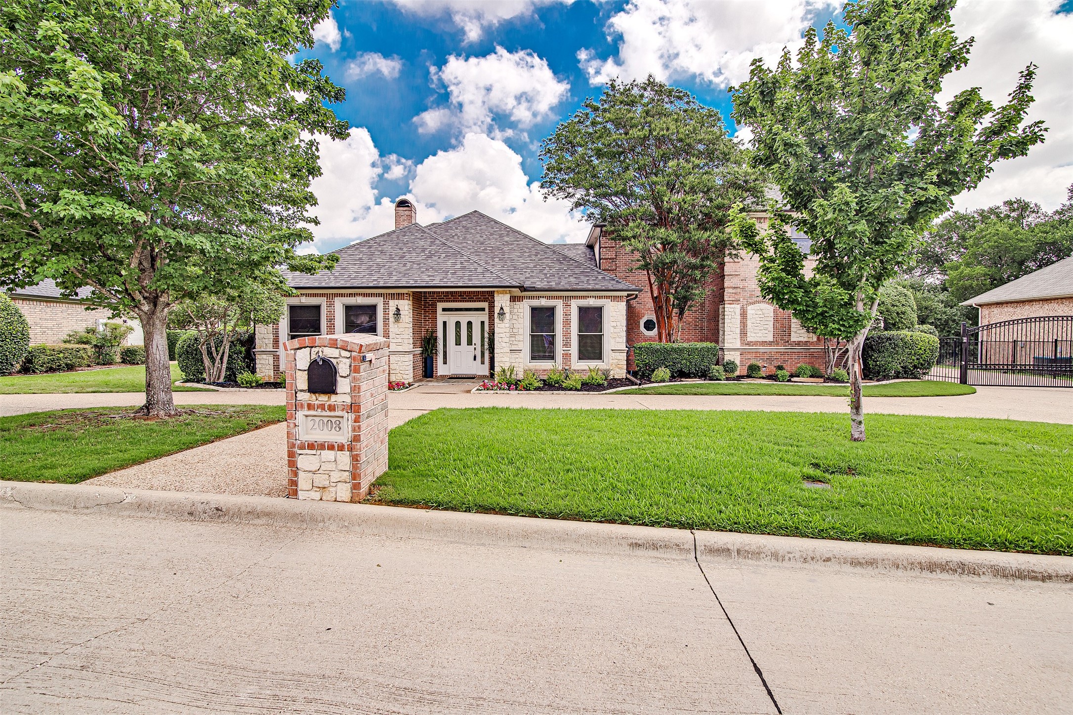 2008 Cains Lane Mansfield TX 76063