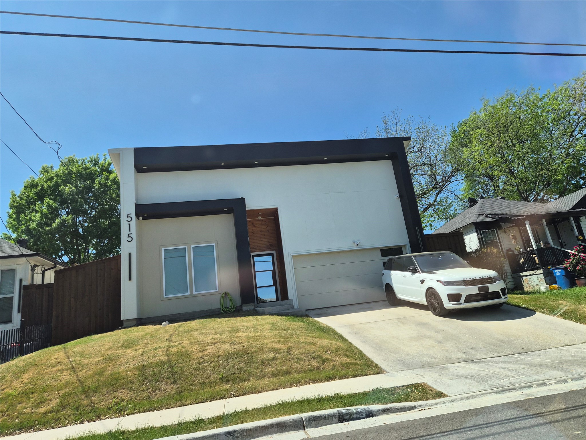 335 Avenue J Dallas TX 75203