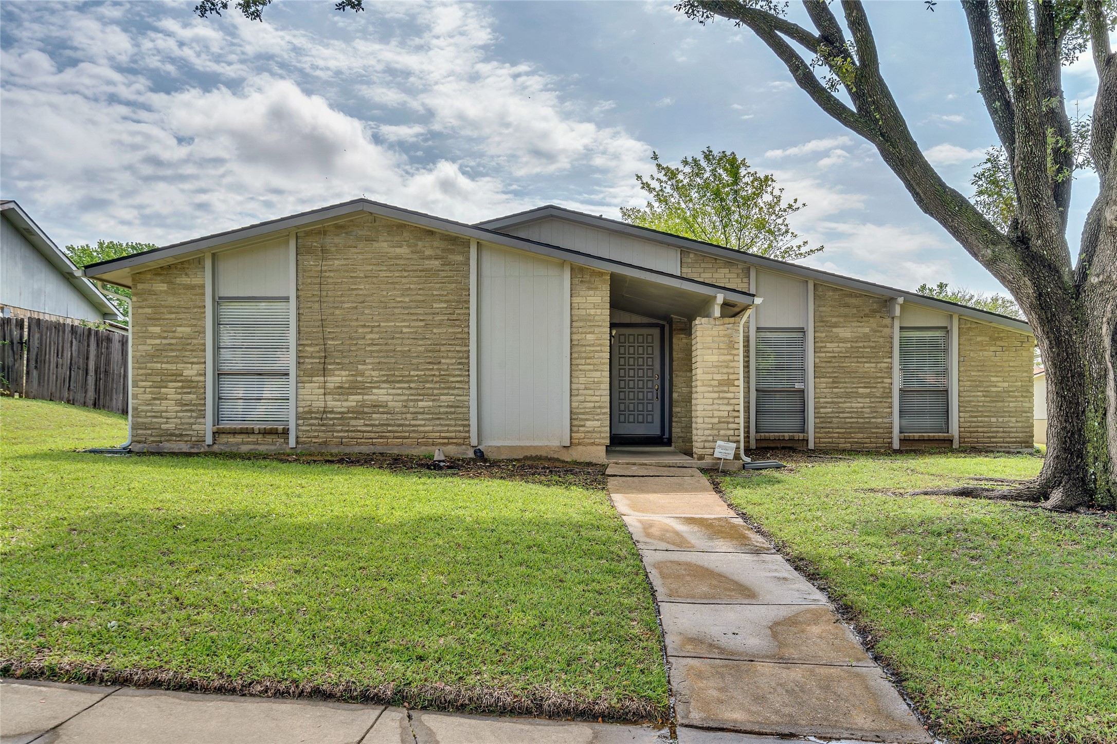 3322 Vista Oaks Drive Garland TX 75043