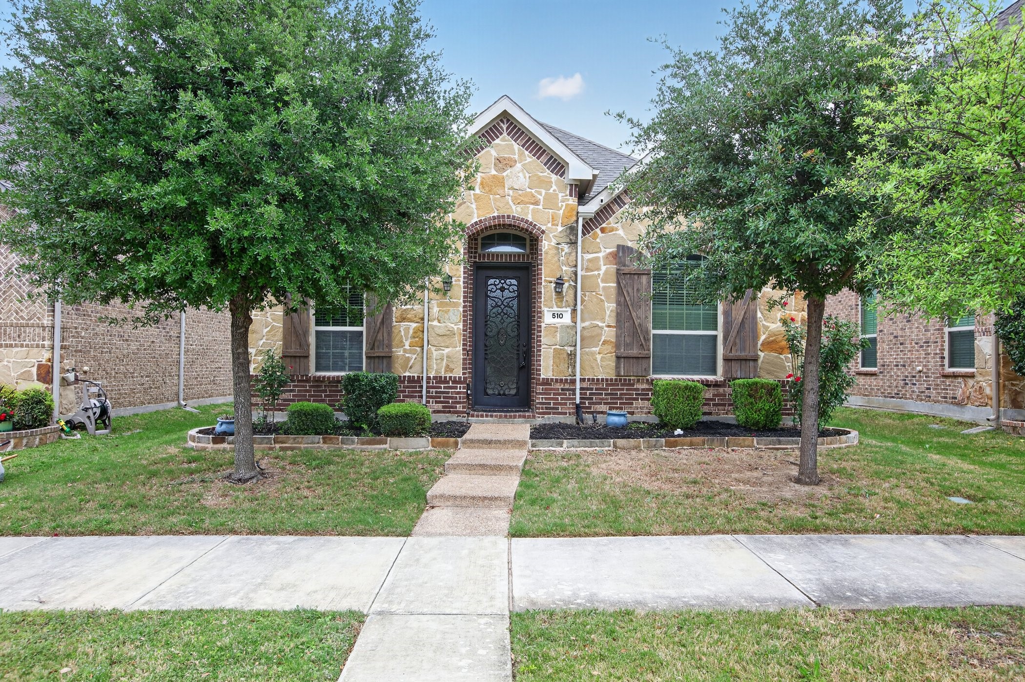 510 Garden Avenue Euless TX 76039