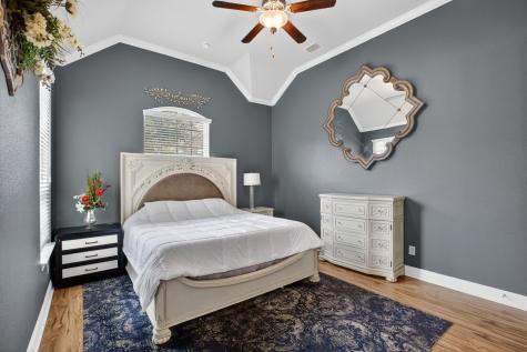 510 Garden Avenue Euless TX 76039