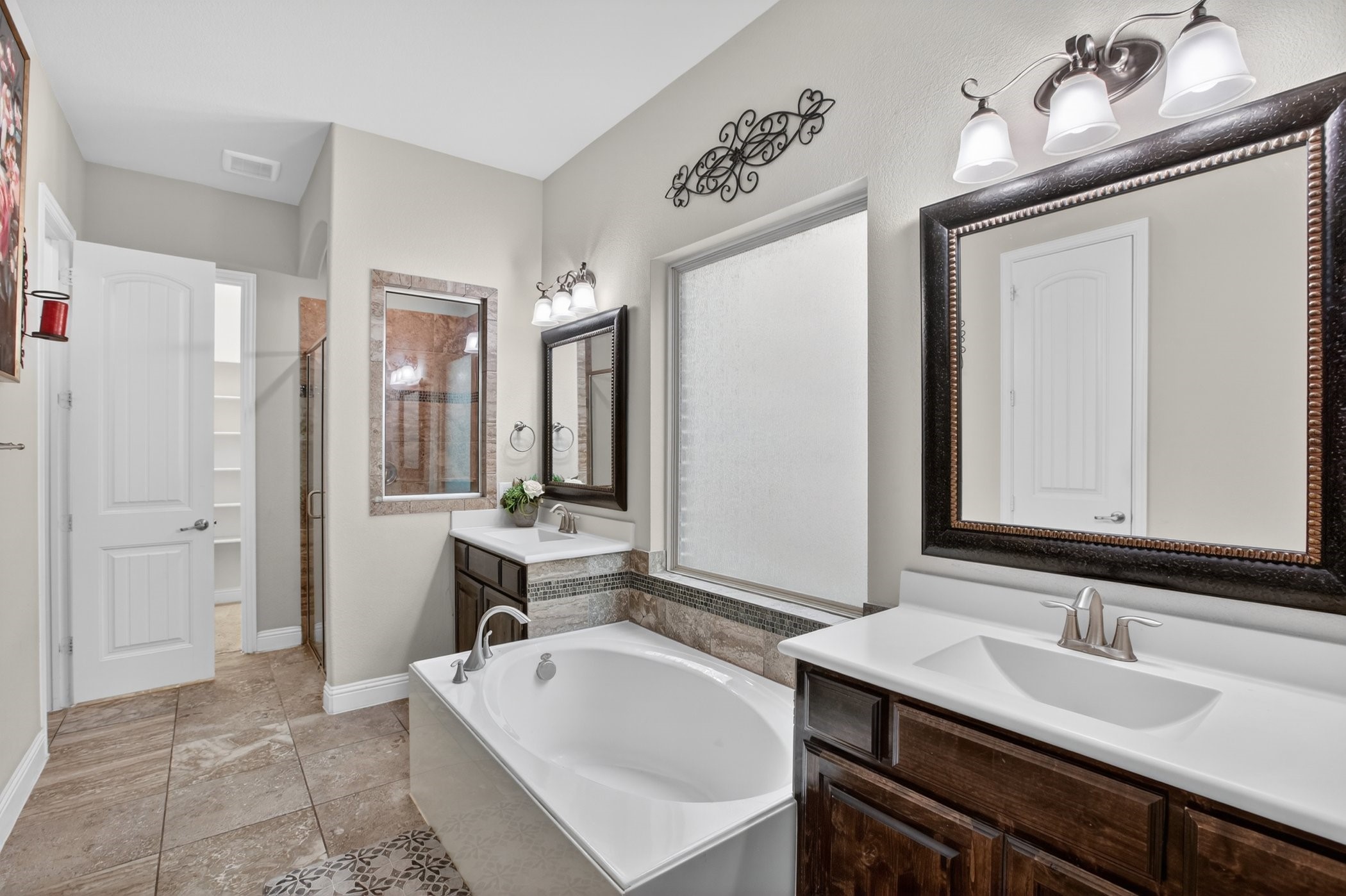 510 Garden Avenue Euless TX 76039