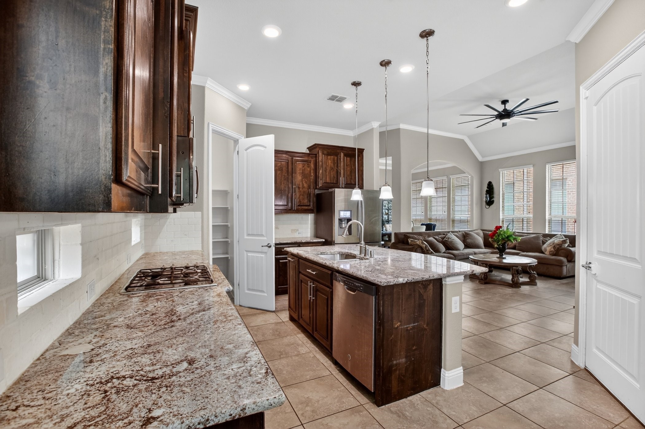 510 Garden Avenue Euless TX 76039