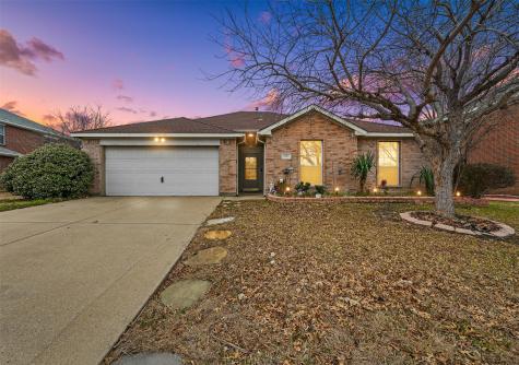 4703 Valleyview Drive Mansfield TX 76063