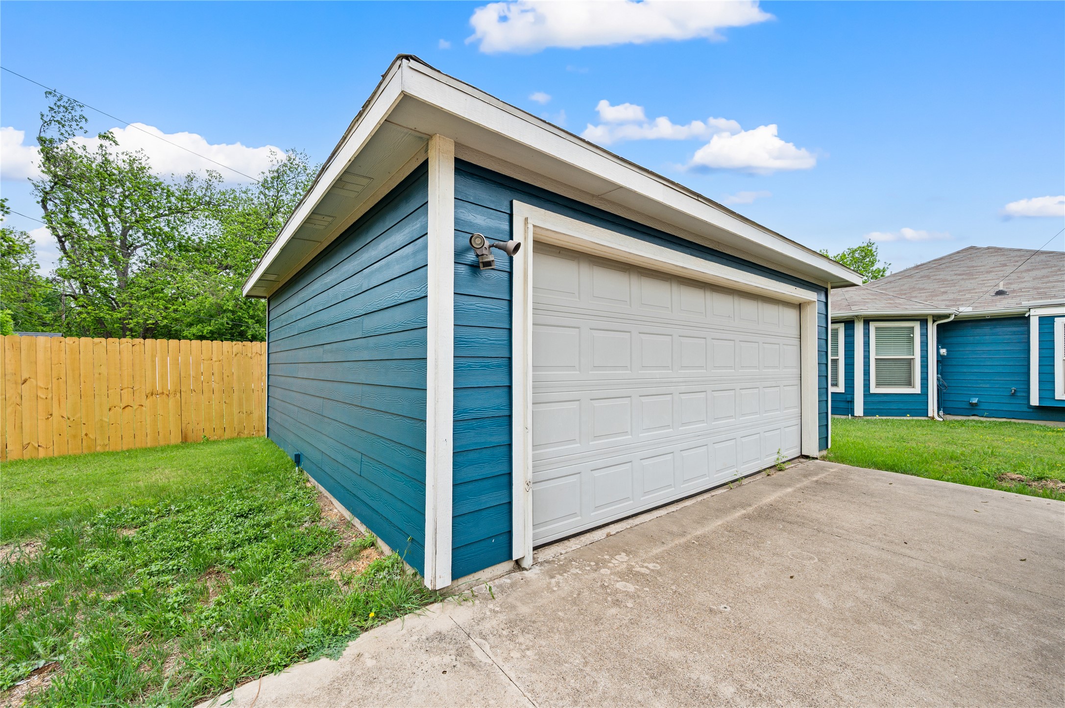2522 Kingston Street Dallas TX 75211