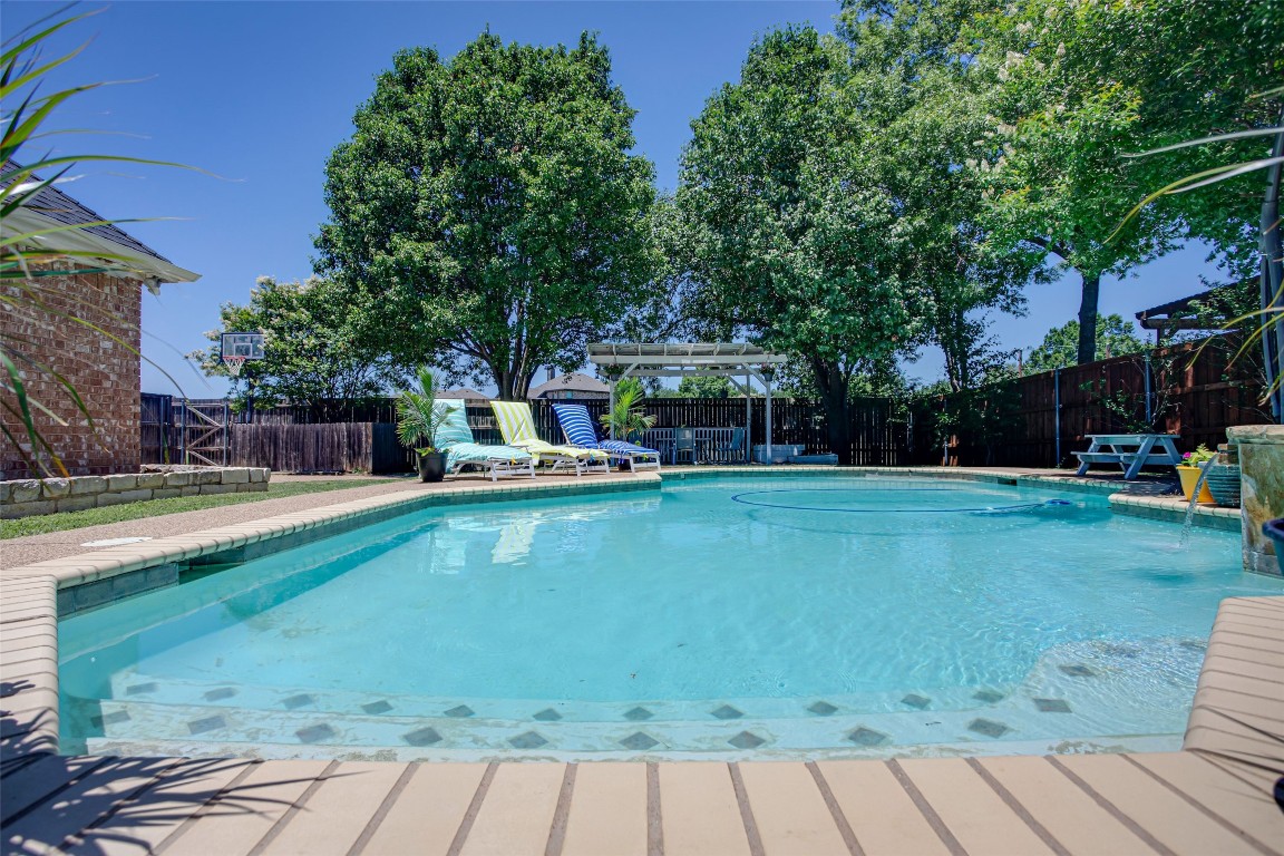 3706 Toby Court Arlington TX 76001