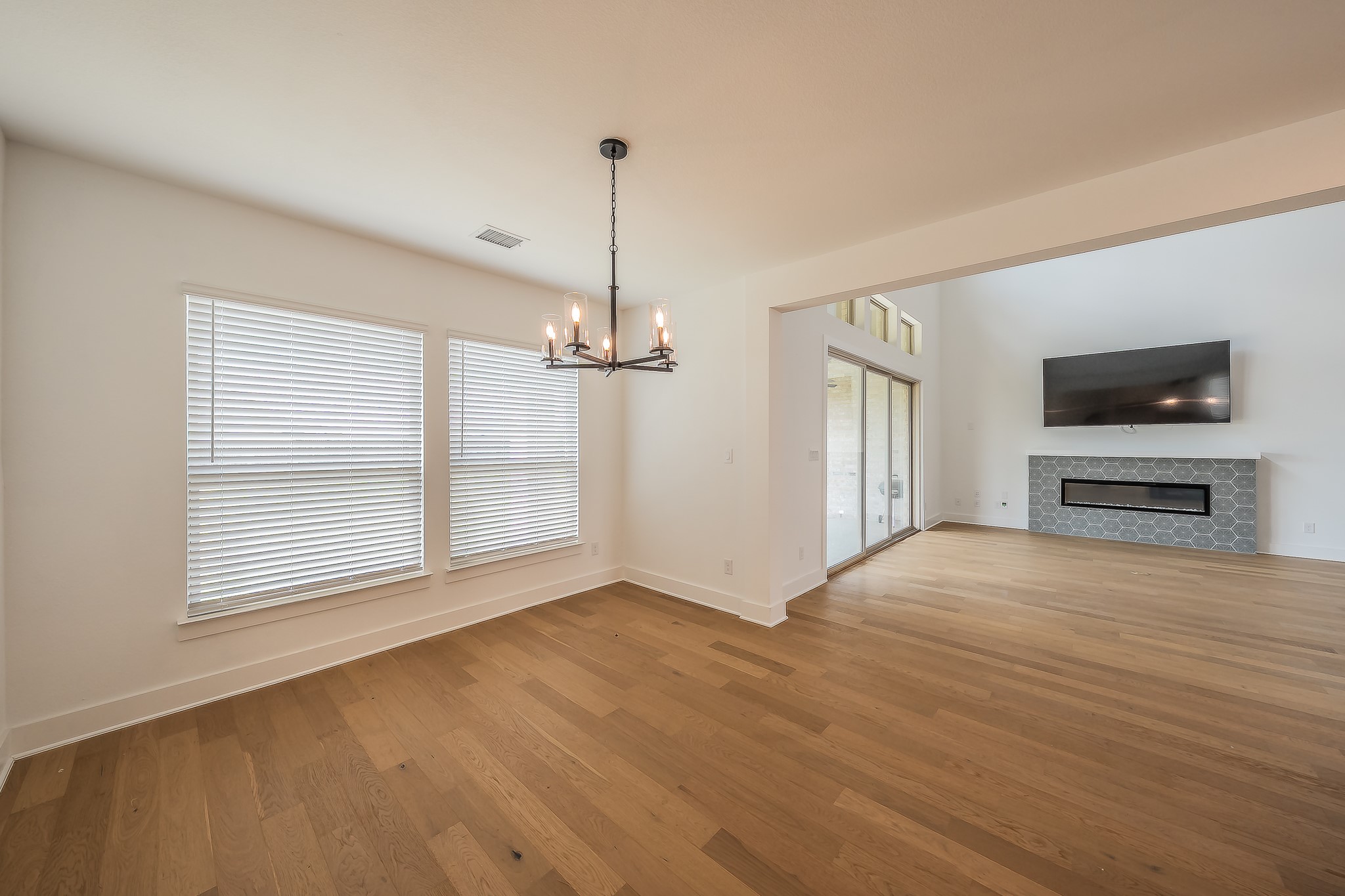 371 Cheyenne Mountain Drive Ovilla TX 75154