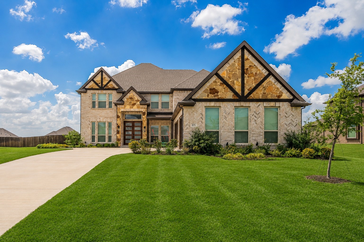 371 Cheyenne Mountain Drive Ovilla TX 75154