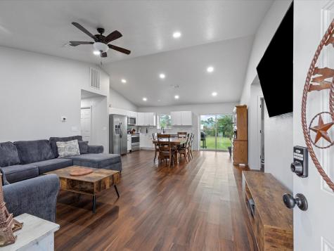 106 Edith Street Bowie TX 76230