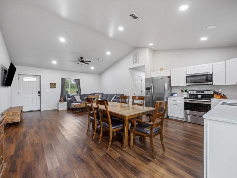 106 Edith Street Bowie TX 76230