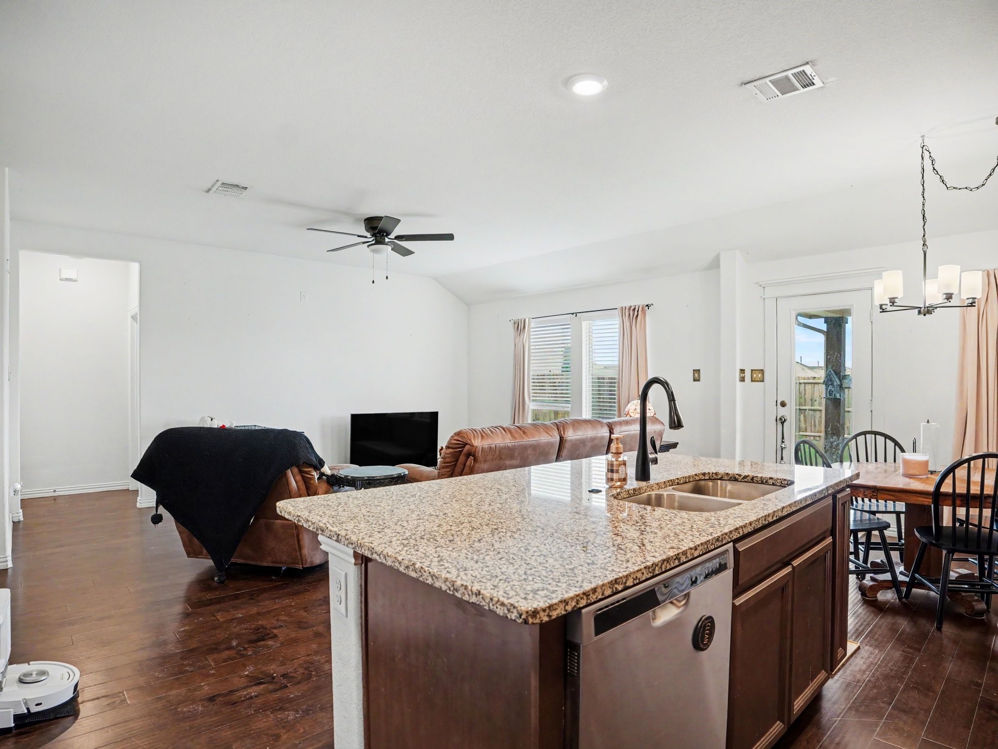 2205 Kingfisher Street Crandall TX 75114