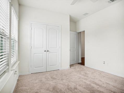 2205 Kingfisher Street Crandall TX 75114