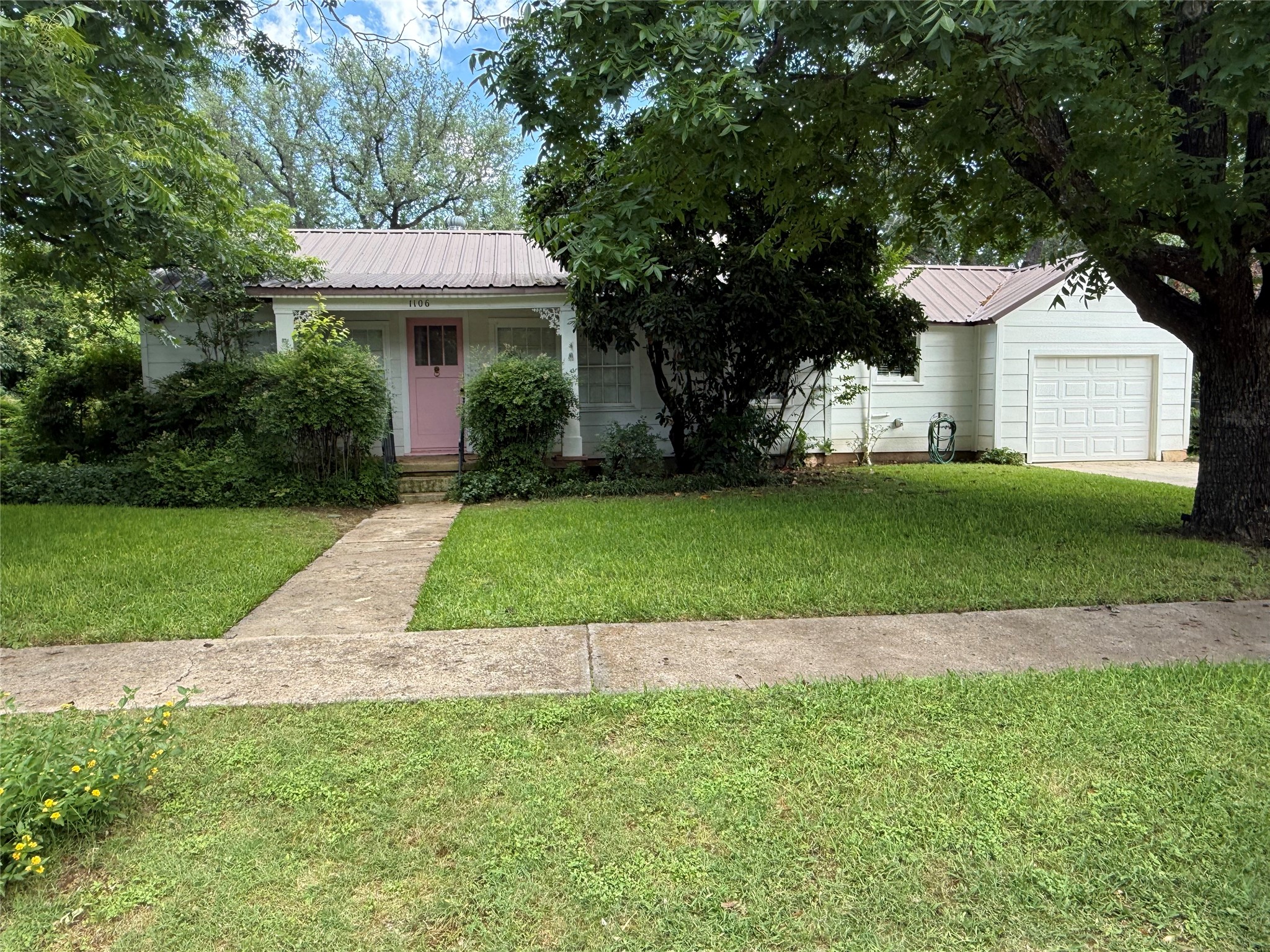 1106 Morris Street Brownwood TX 76801