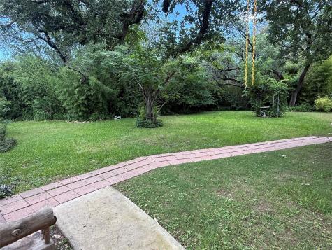 1106 Morris Street Brownwood TX 76801