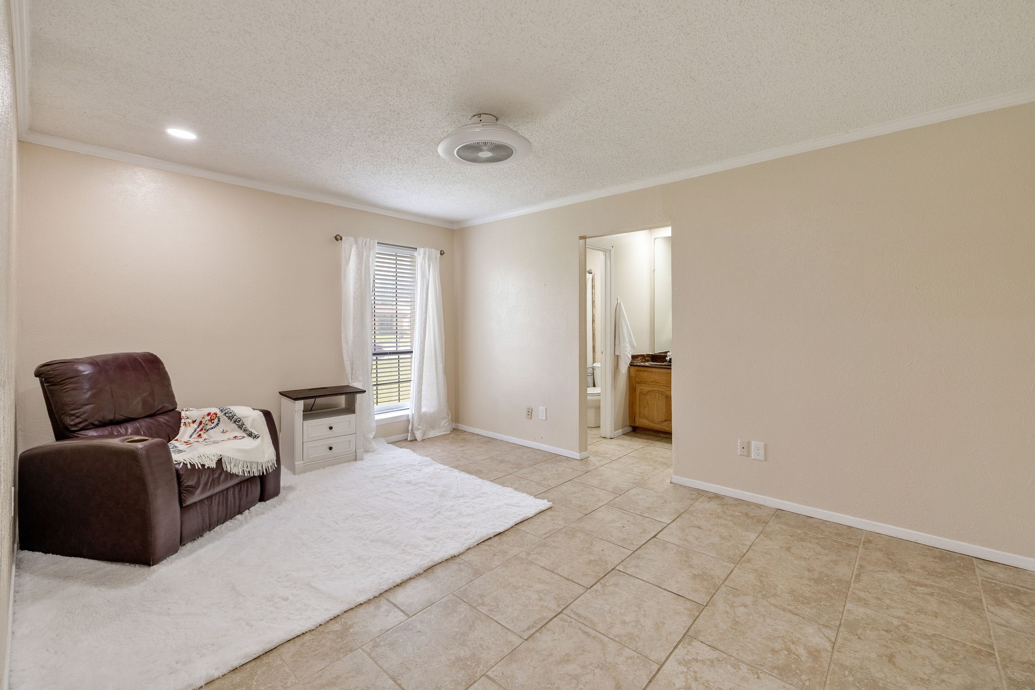 1865 Juniper Lane Lewisville TX 75077