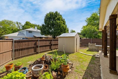1865 Juniper Lane Lewisville TX 75077
