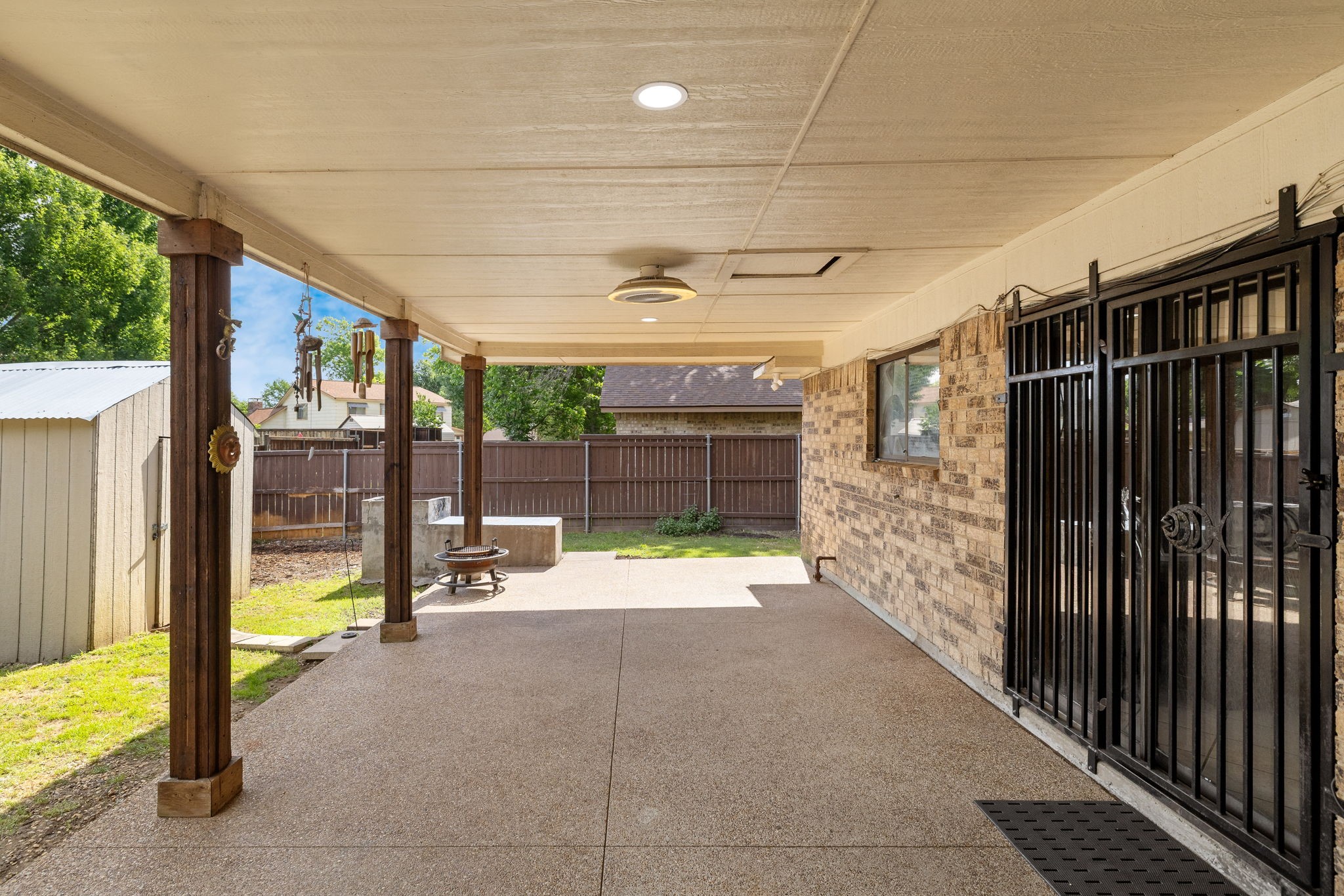 1865 Juniper Lane Lewisville TX 75077