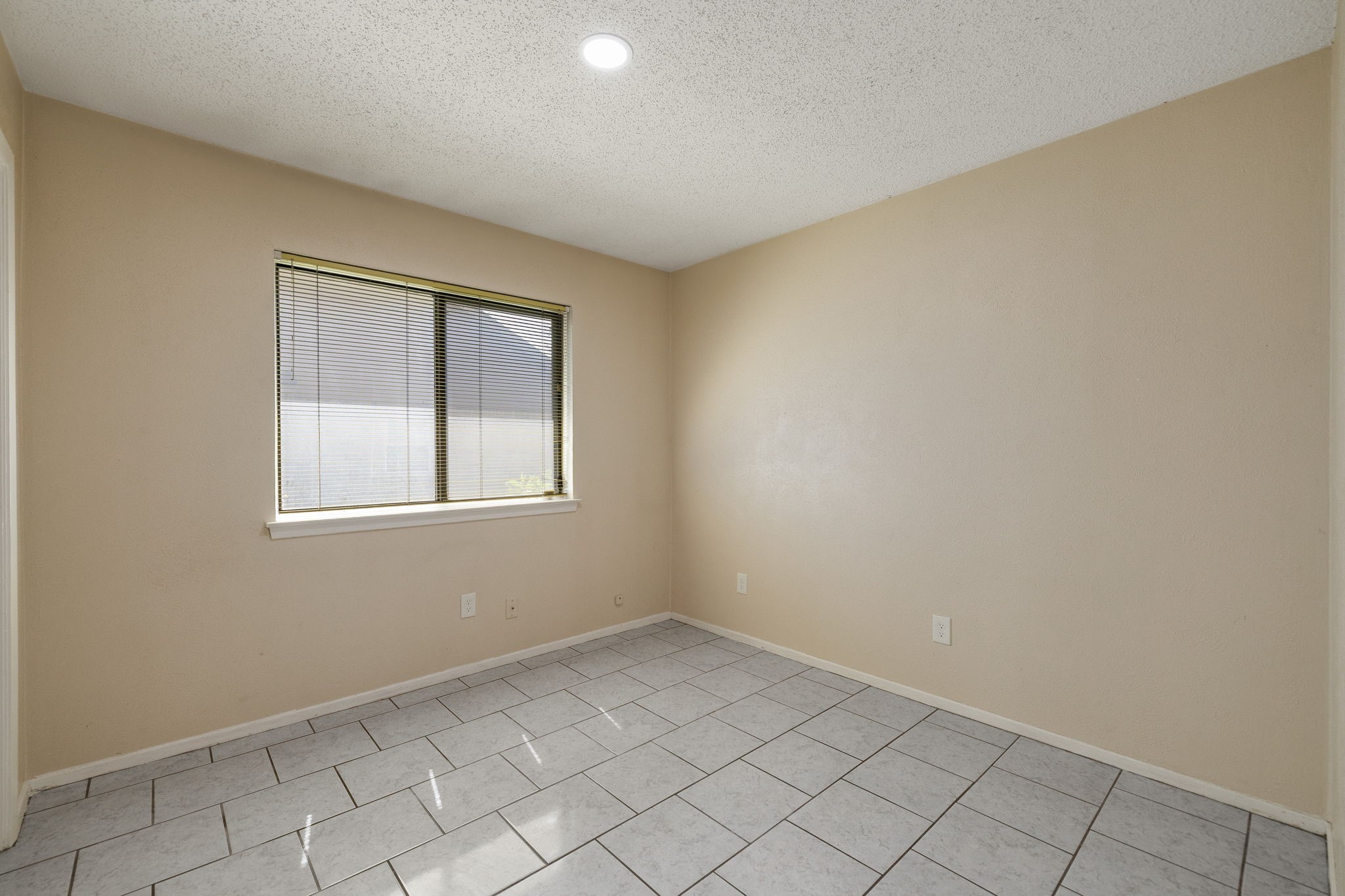 1865 Juniper Lane Lewisville TX 75077