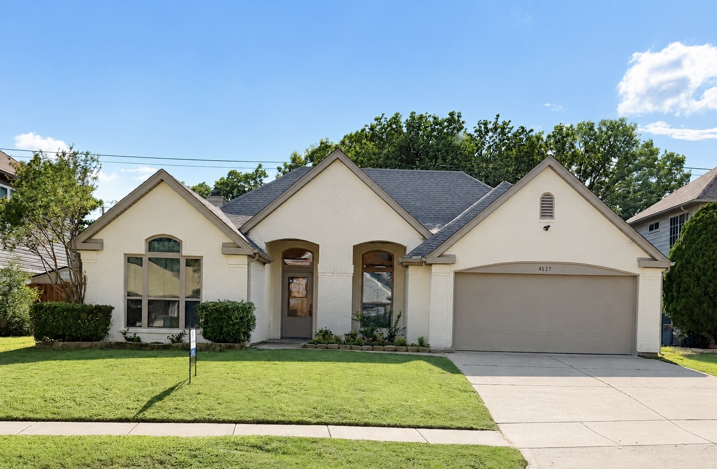 4527 Wescott Drive Grand Prairie TX 75052