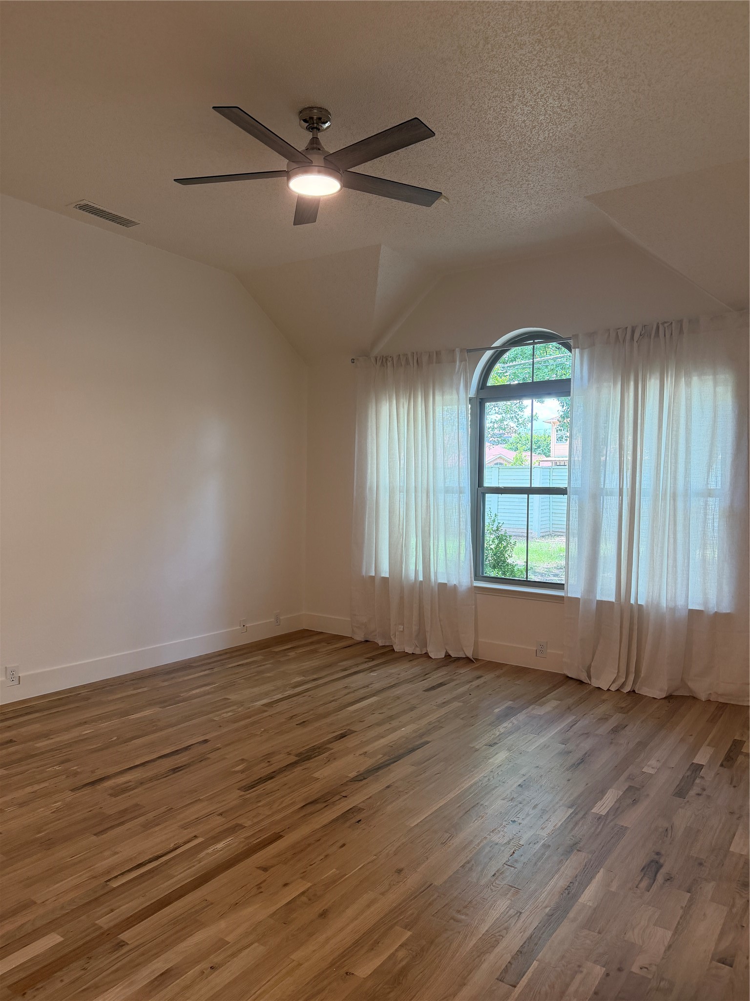 4527 Wescott Drive Grand Prairie TX 75052