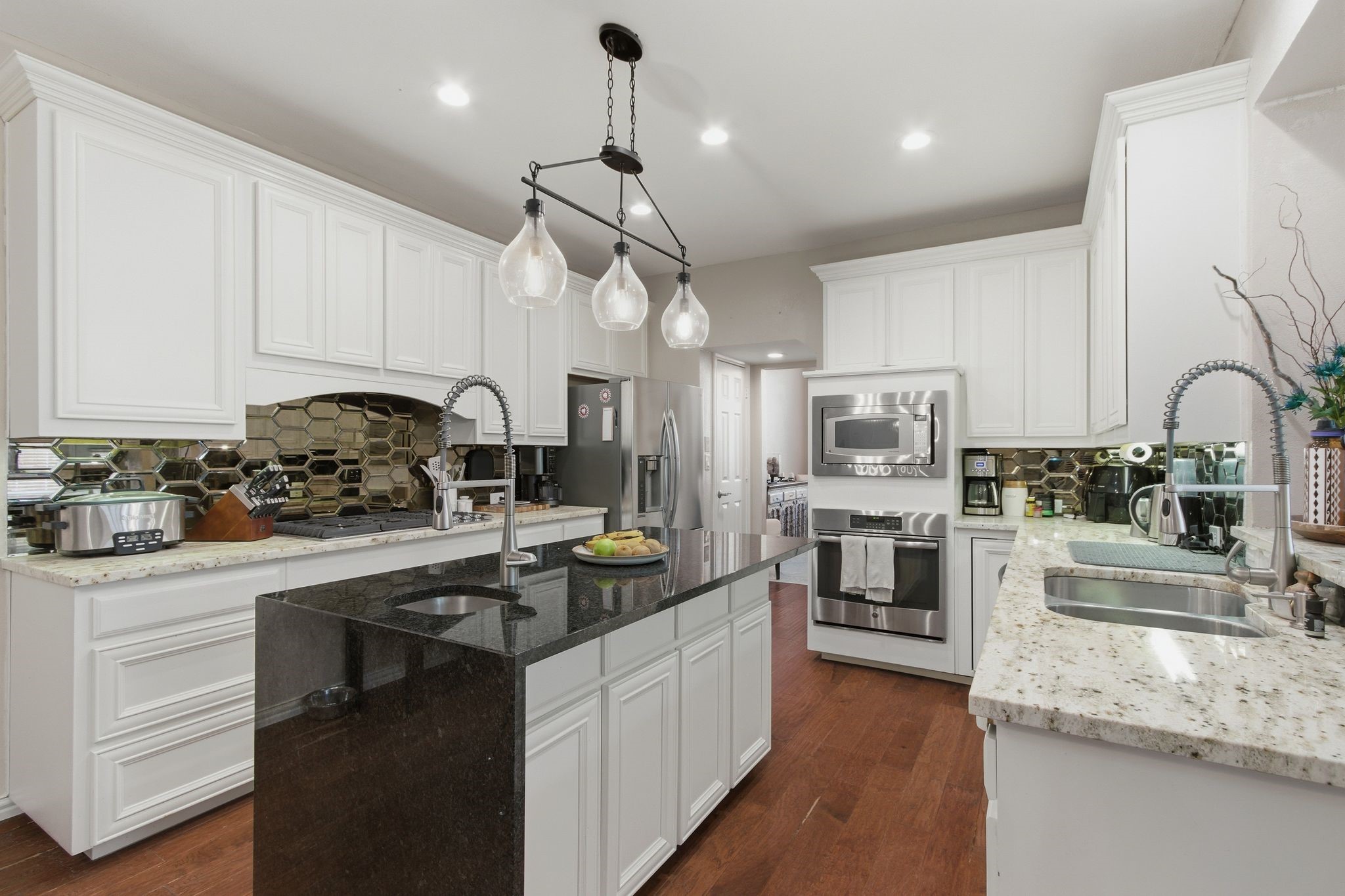 8644 Forest Glen Drive Irving TX 75063