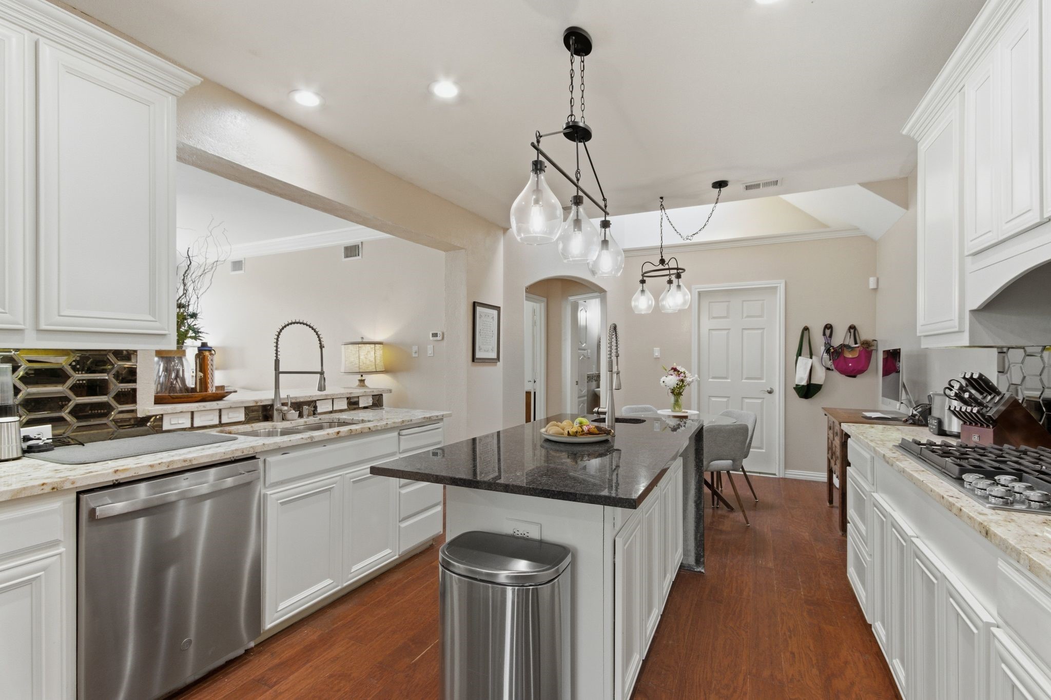 8644 Forest Glen Drive Irving TX 75063