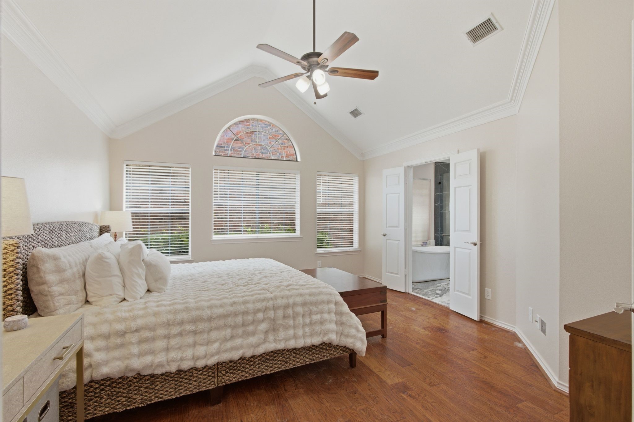 8644 Forest Glen Drive Irving TX 75063