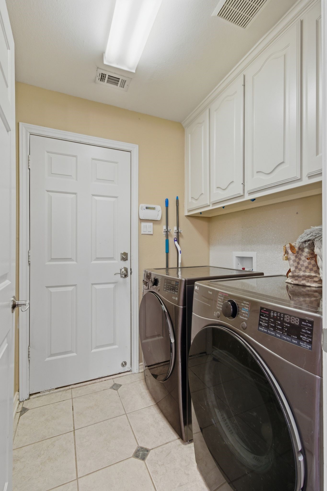 8644 Forest Glen Drive Irving TX 75063
