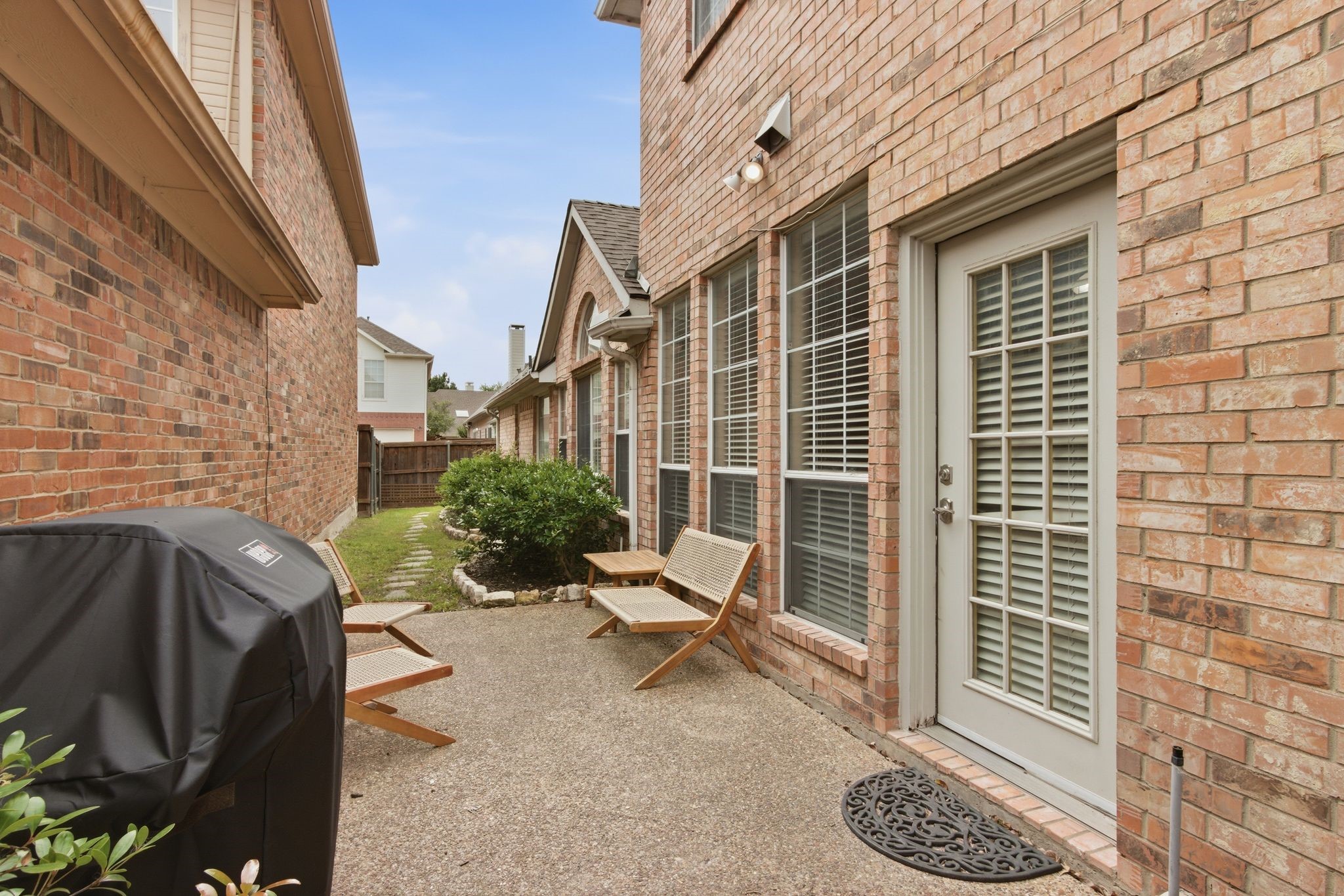 8644 Forest Glen Drive Irving TX 75063