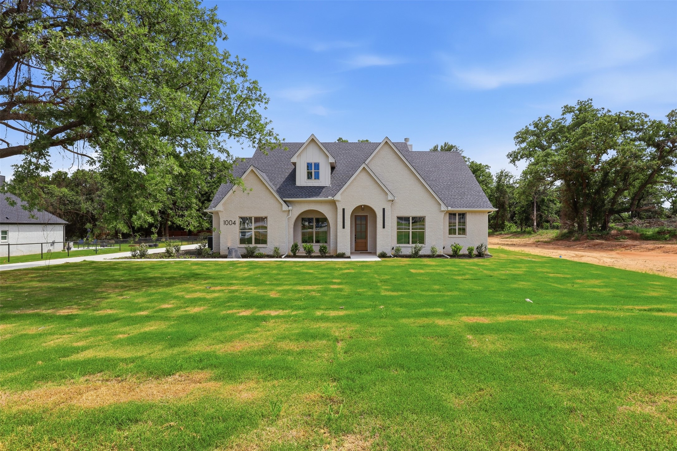 1004 Arbor Vista Azle TX 76020