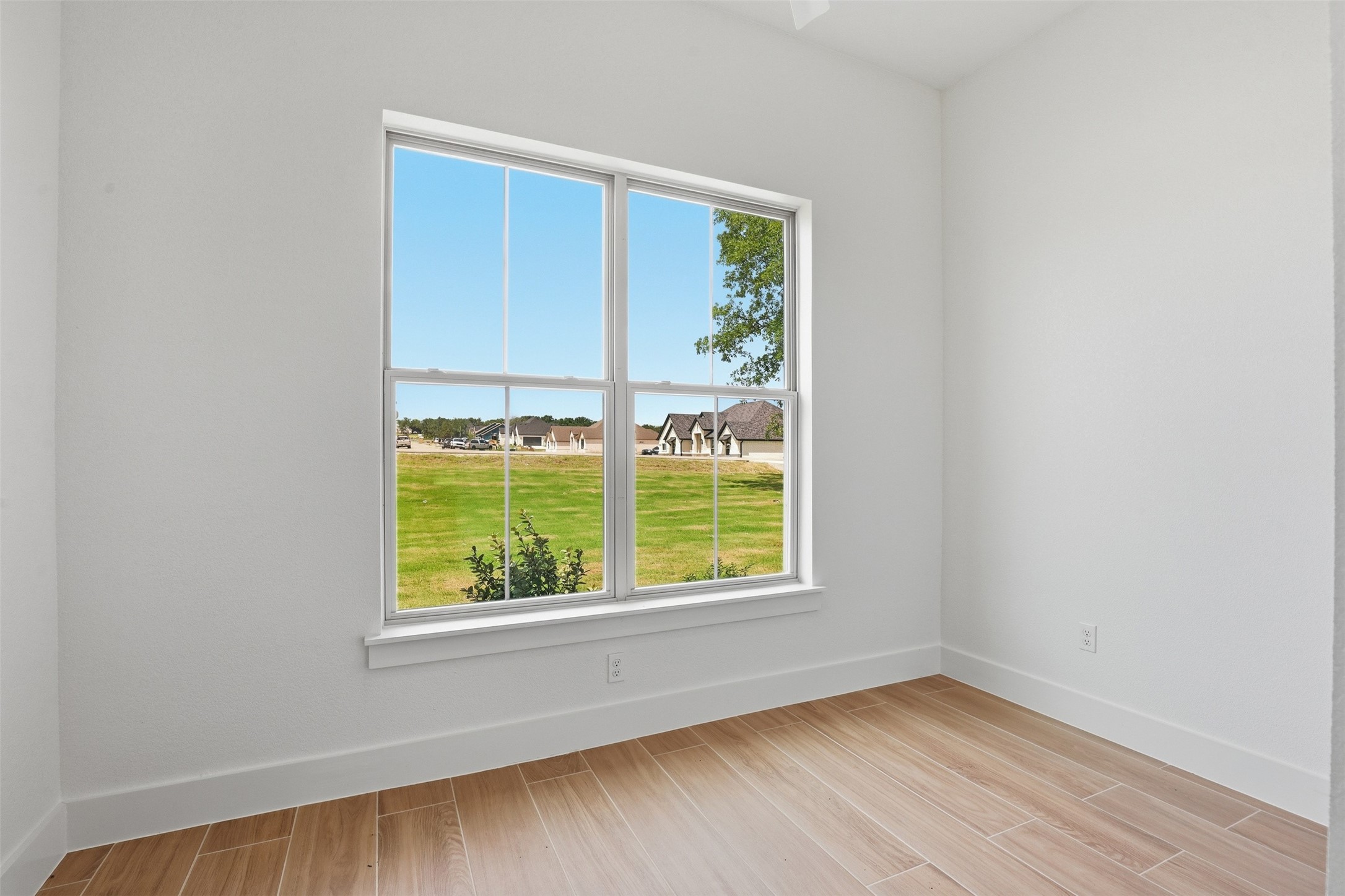 1004 Arbor Vista Azle TX 76020