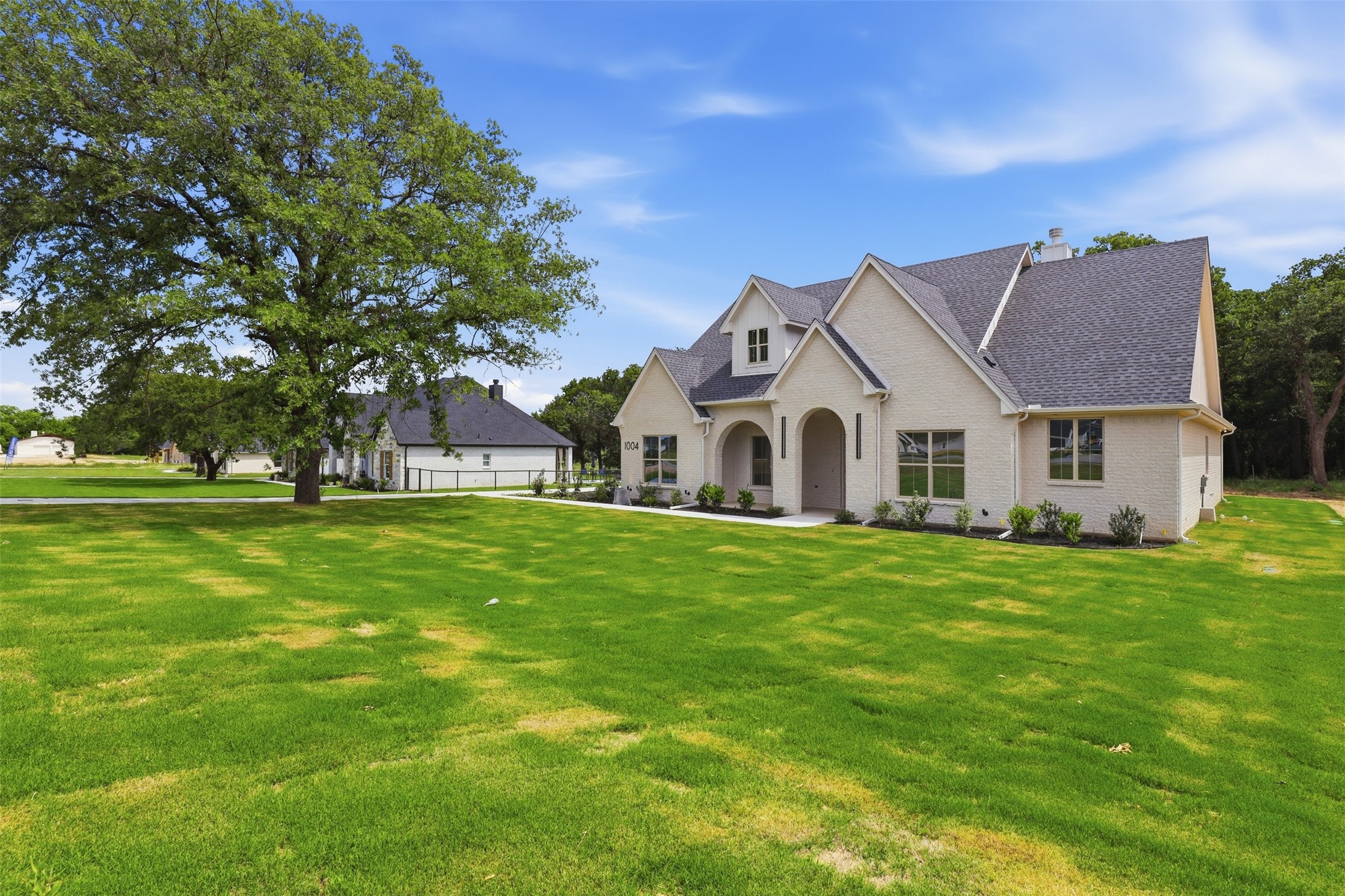 1004 Arbor Vista Azle TX 76020