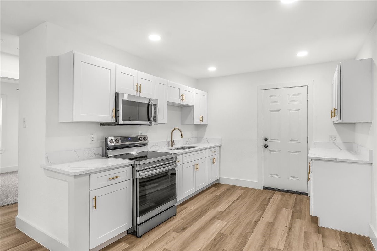 3744 S Hughes Avenue Fort Worth TX 76119