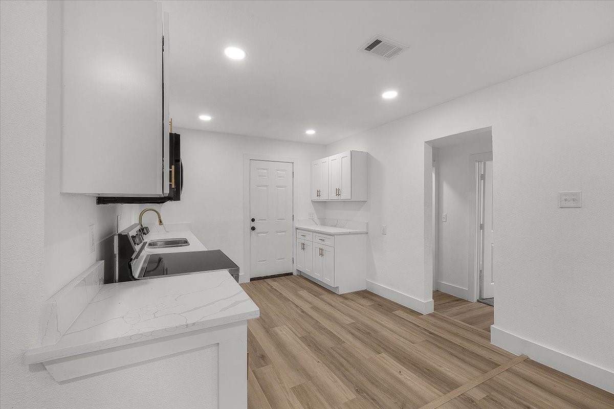 3744 S Hughes Avenue Fort Worth TX 76119