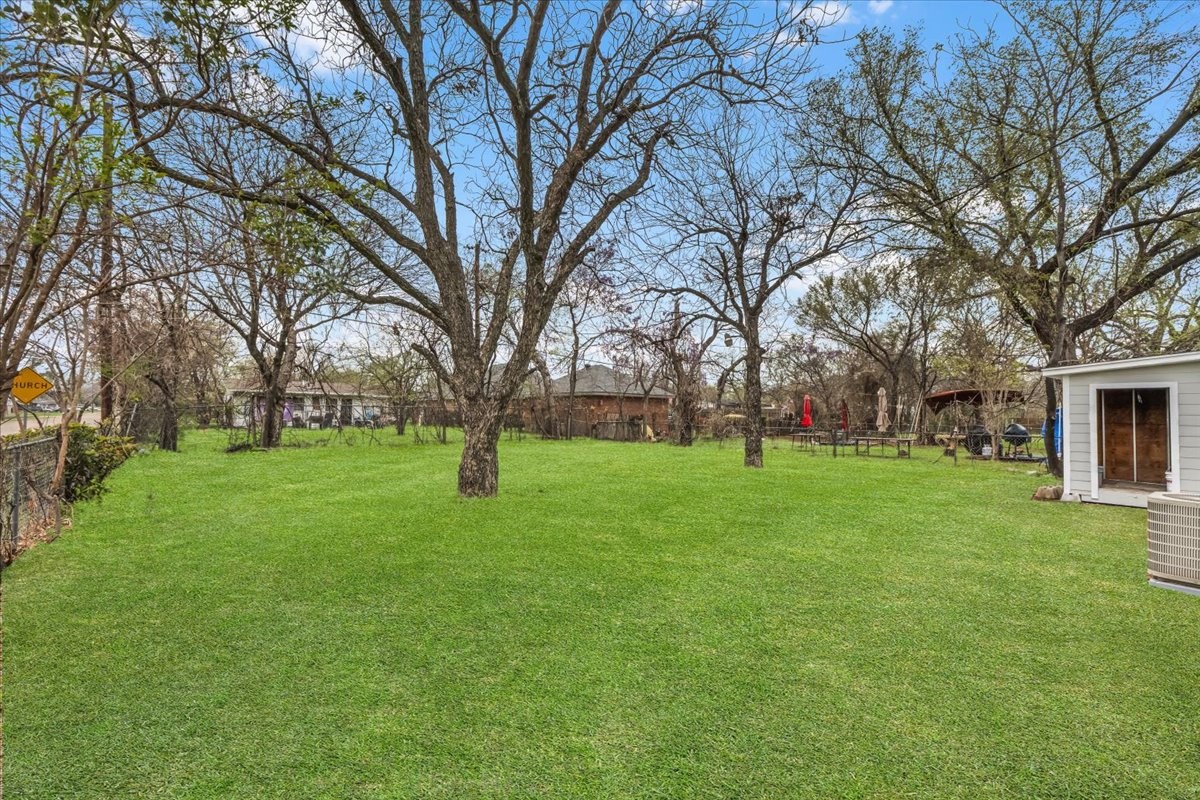 3744 S Hughes Avenue Fort Worth TX 76119