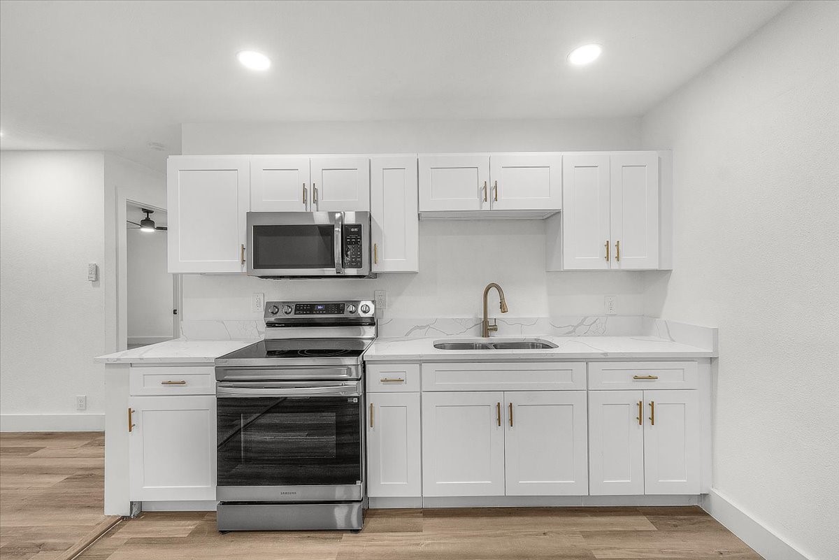 3744 S Hughes Avenue Fort Worth TX 76119