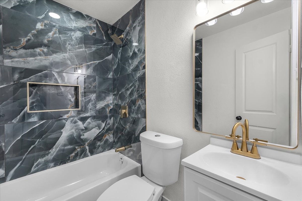 3744 S Hughes Avenue Fort Worth TX 76119