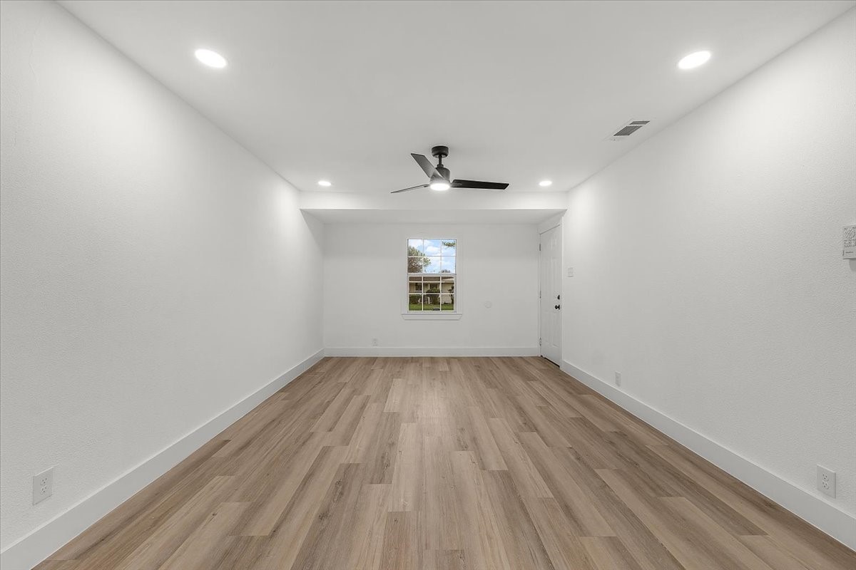 3744 S Hughes Avenue Fort Worth TX 76119