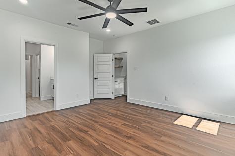 5519 Belaire Circle Granbury TX 76048