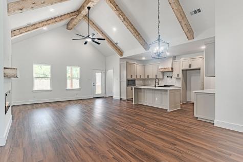 5519 Belaire Circle Granbury TX 76048