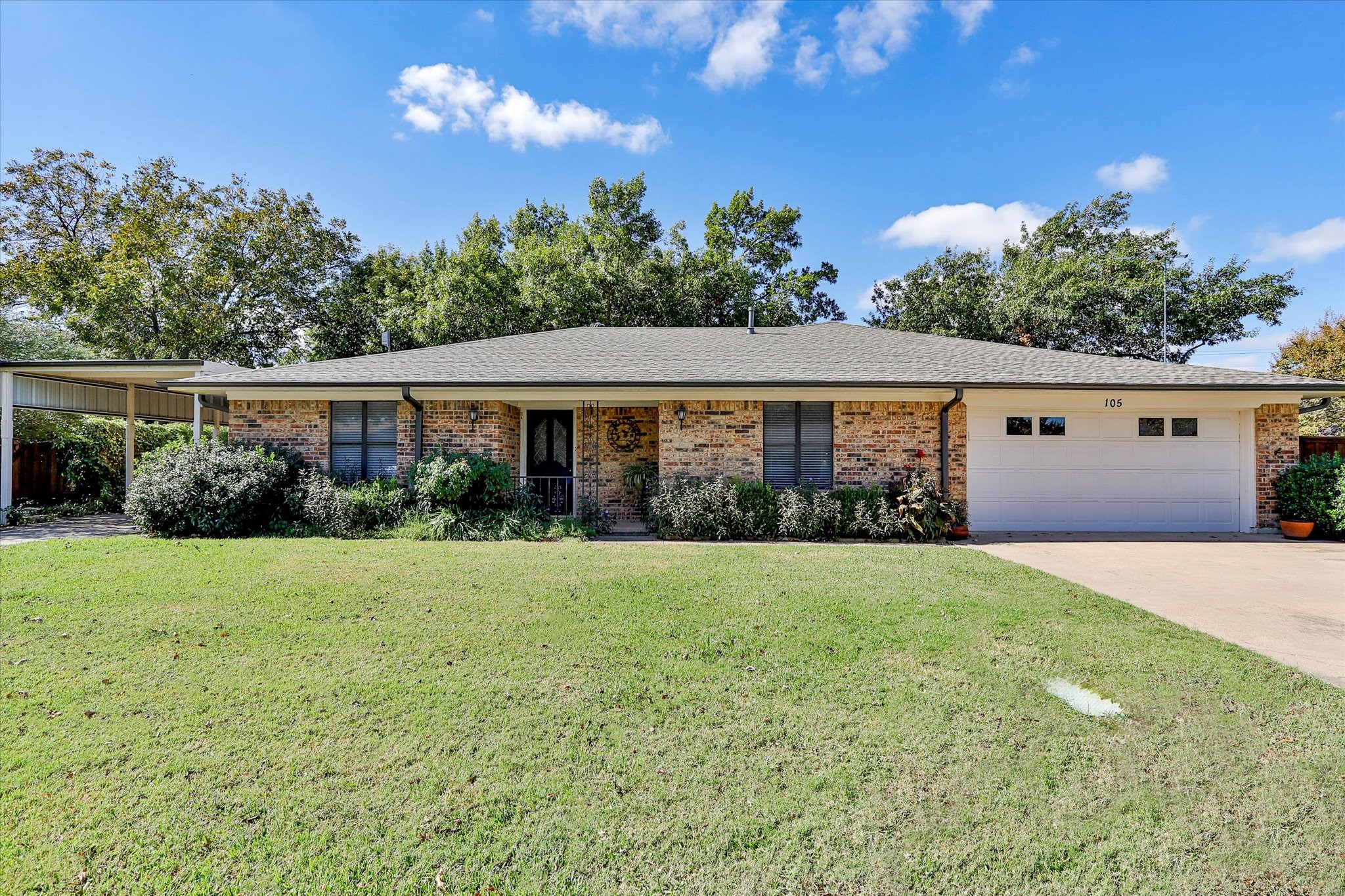 105 Kathryn Drive Sanger TX 76266