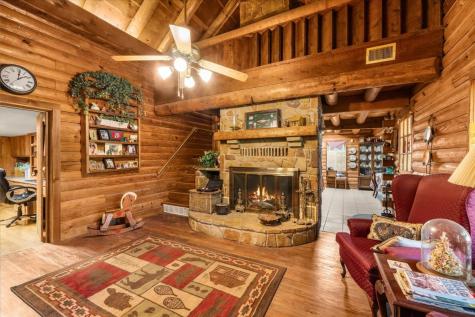 7101 Horseshoe Bend Trail Weatherford TX 76087