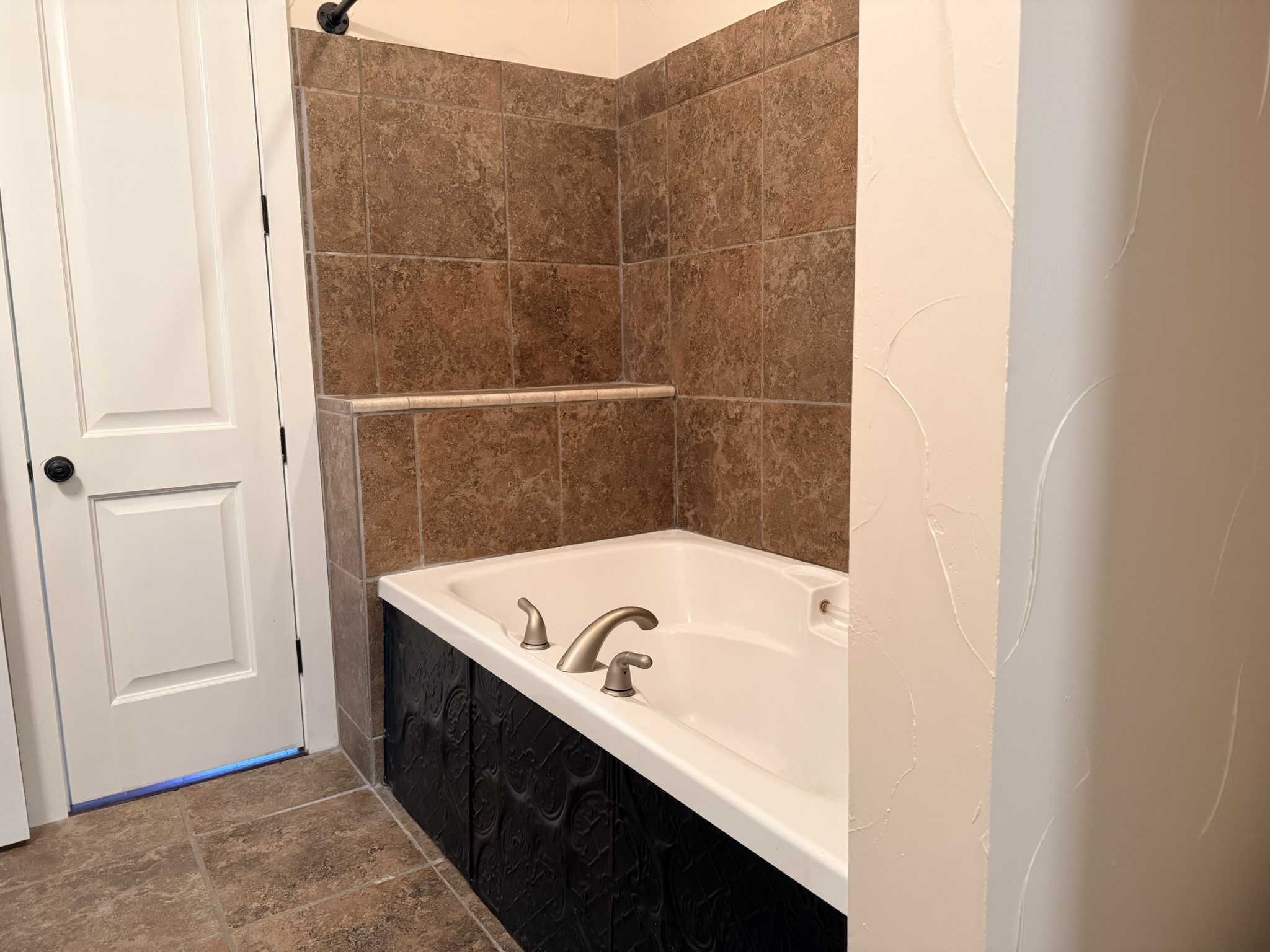 305 Twin Lakes Drive Waxahachie TX 75165