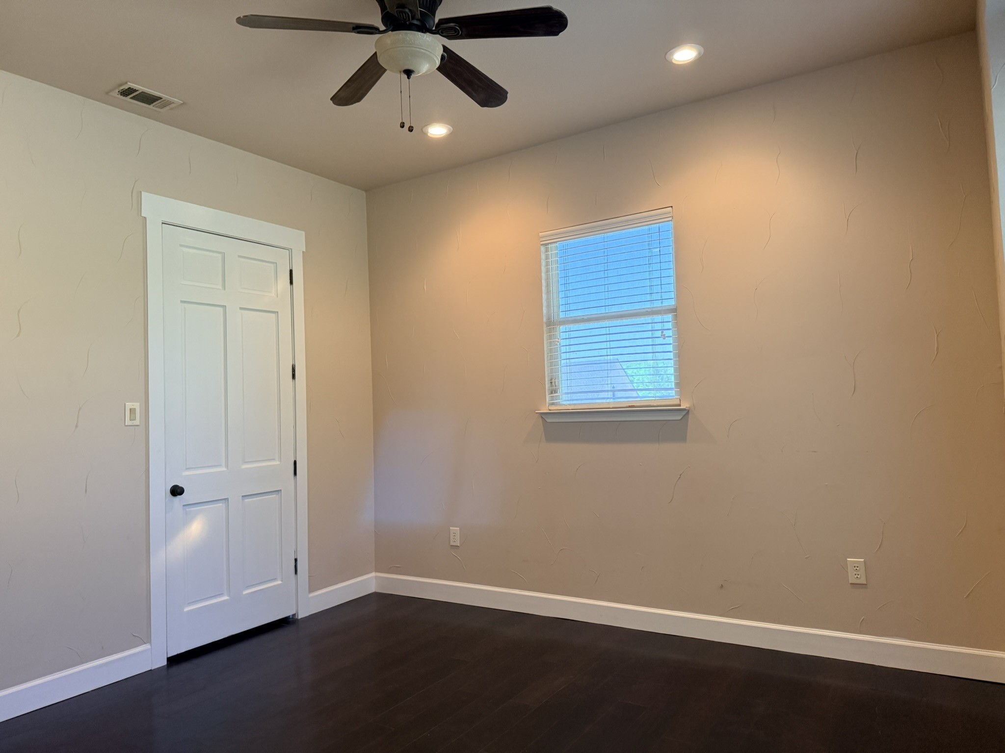 305 Twin Lakes Drive Waxahachie TX 75165
